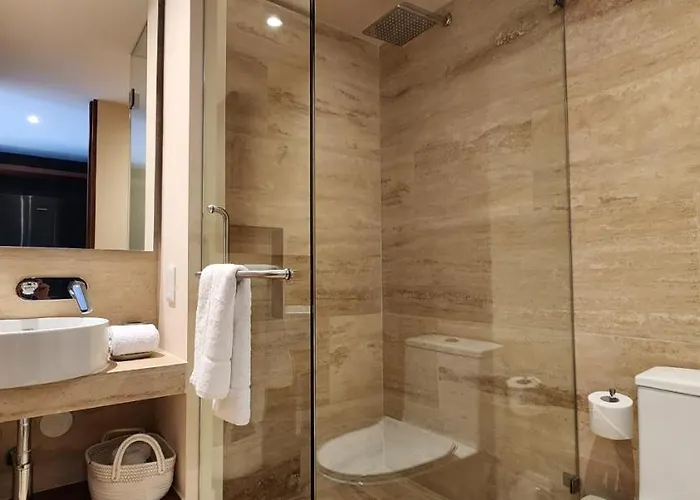 Ceren Luxury At Fifth Avenue By Spot *